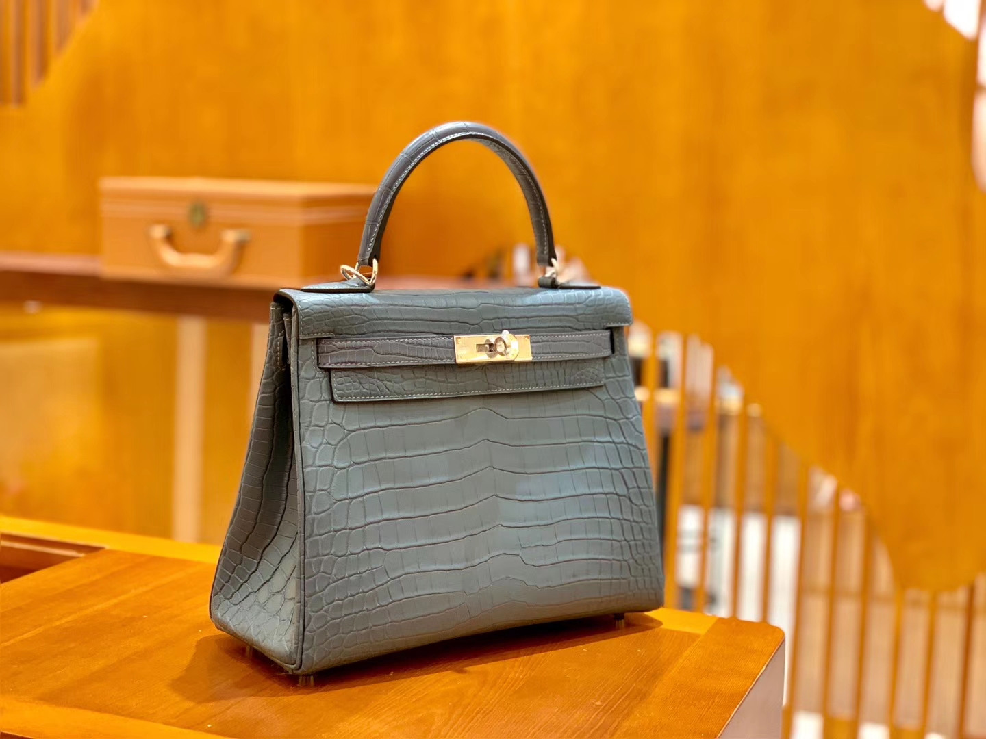 Hermès（爱马仕）Kelly 28cm 雾霾蓝 银扣 进口 哑光尼罗鳄鱼皮 全手工缝制