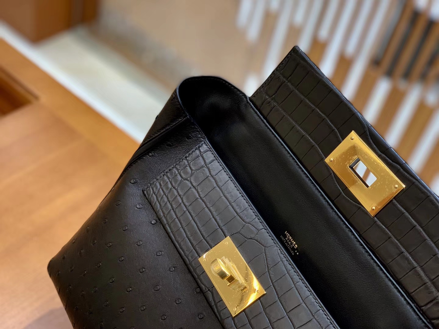 Hermès（爱马仕）Kelly-2424 黑色 鸵鸟皮拼鳄鱼皮 顶级手缝 金扣 29cm