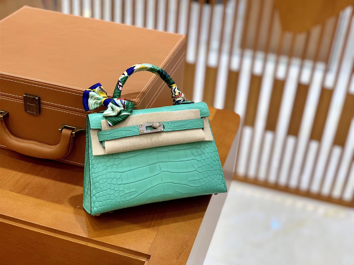Hermès（爱马仕）Mini Kelly 19cm 薄荷绿 银扣 哑光 美洲鳄鱼皮 全手工缝制
