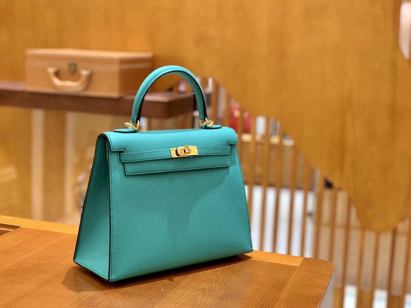Hermès（爱马仕）Kelly 28cm 维罗纳绿 金扣 Epsom掌纹牛皮 全手工缝制 臻品级别