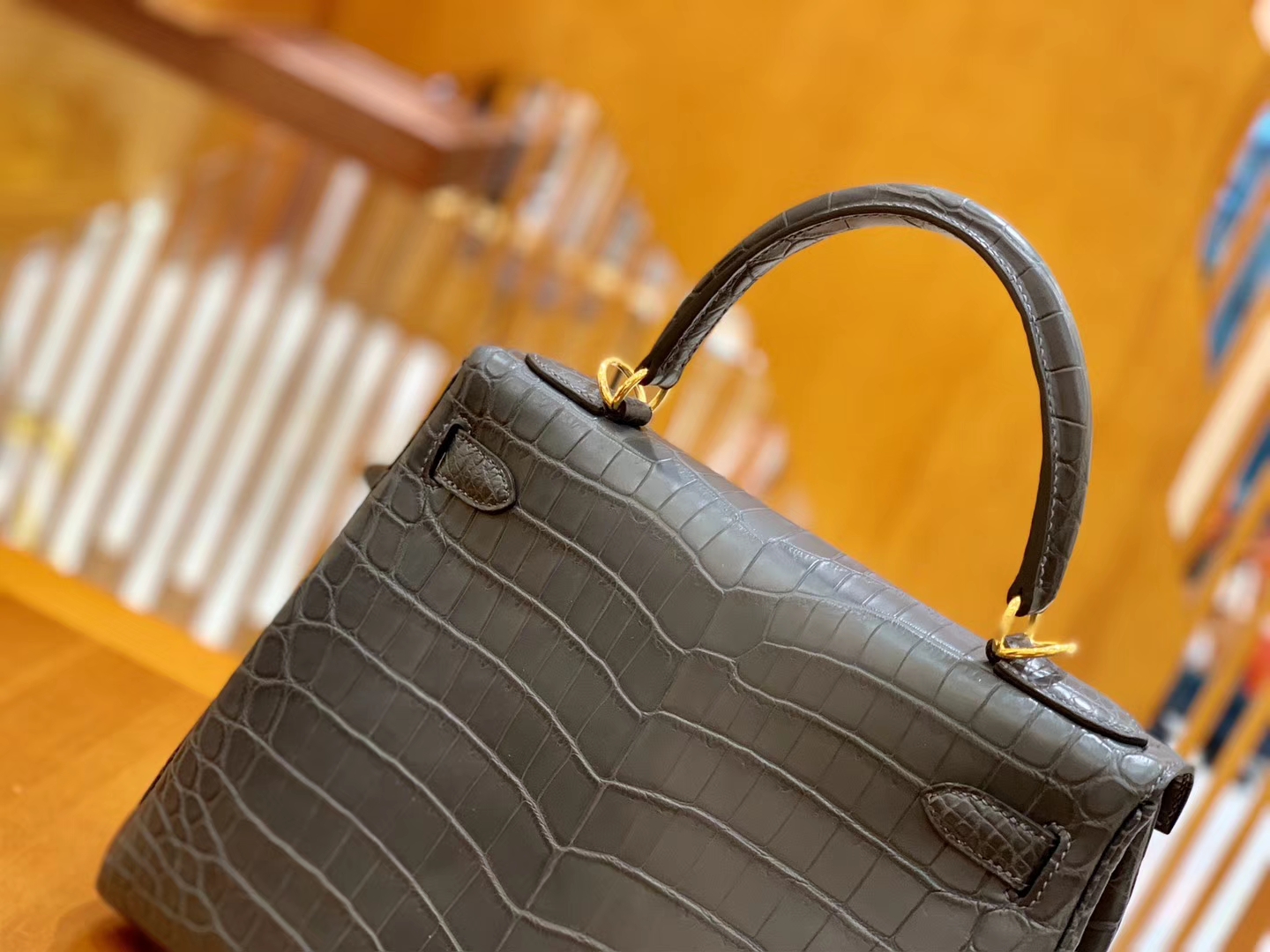 Hermès（爱马仕）Kelly 28cm 铁灰色 金扣 进口 哑光尼罗鳄鱼皮 全手工缝制