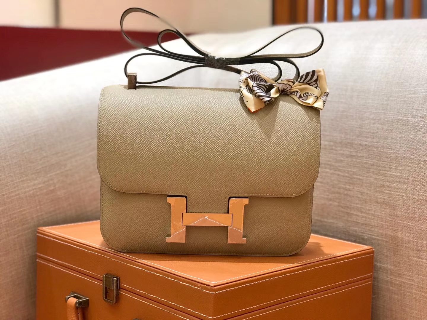 Hermès（爱马仕）康斯坦 Constance 空姐包 风衣灰 德国进口牛皮 全手工缝制 银扣 24cm