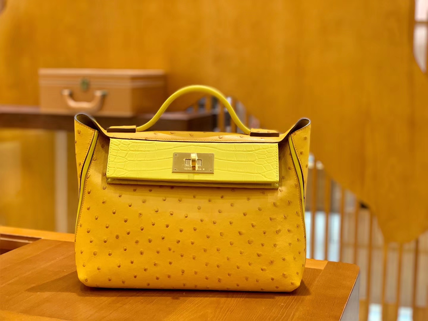 Hermès（爱马仕）Kelly-2424 琥珀黄 鸵鸟皮拼鳄鱼皮 顶级手缝 金扣 29cm
