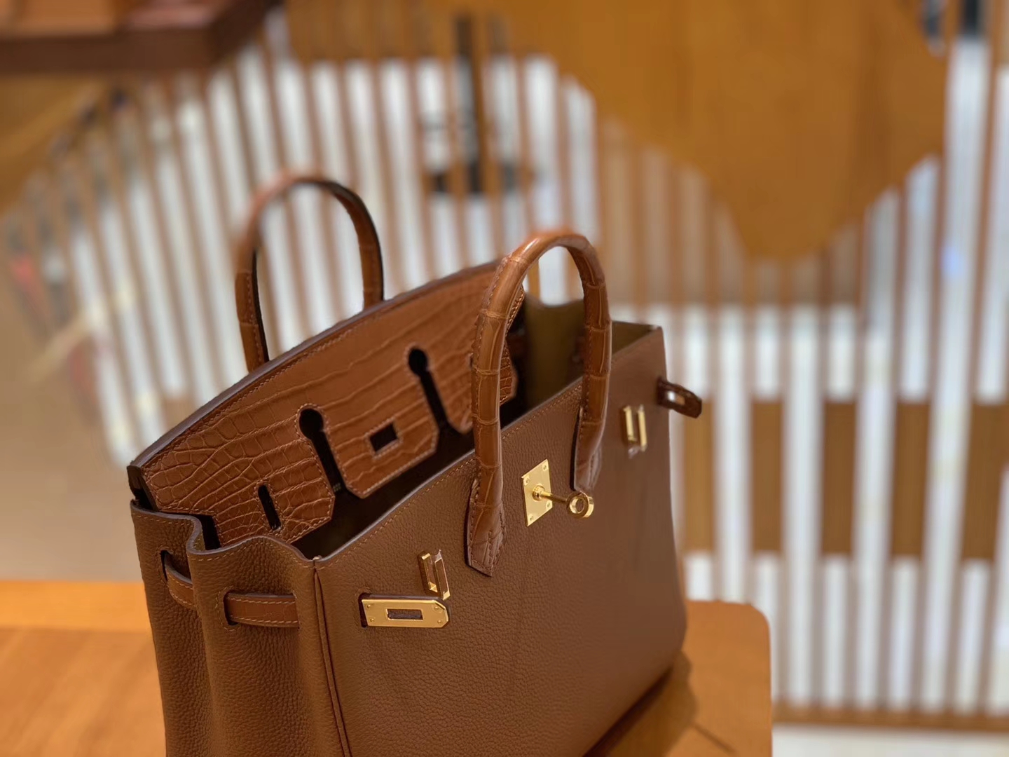 Hermès（爱马仕）Birkin 25cm 焦糖 金扣 哑光鳄鱼皮 拼小牛皮 新货