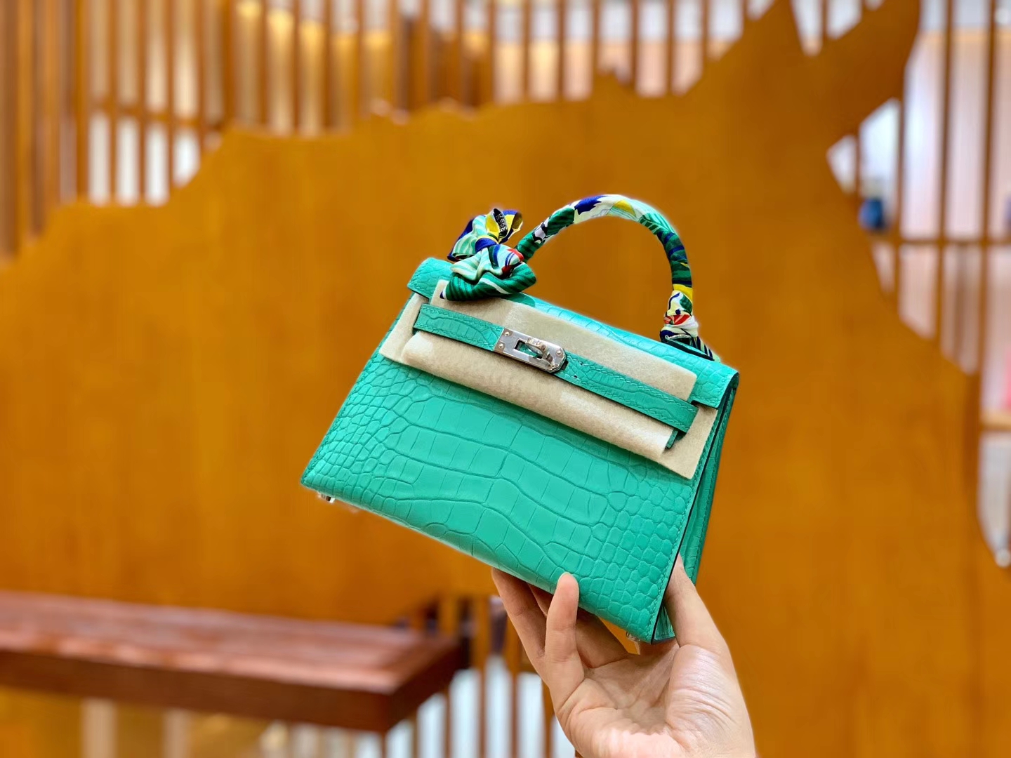Hermès（爱马仕）Mini Kelly 19cm 薄荷绿 银扣 哑光 美洲鳄鱼皮 全手工缝制