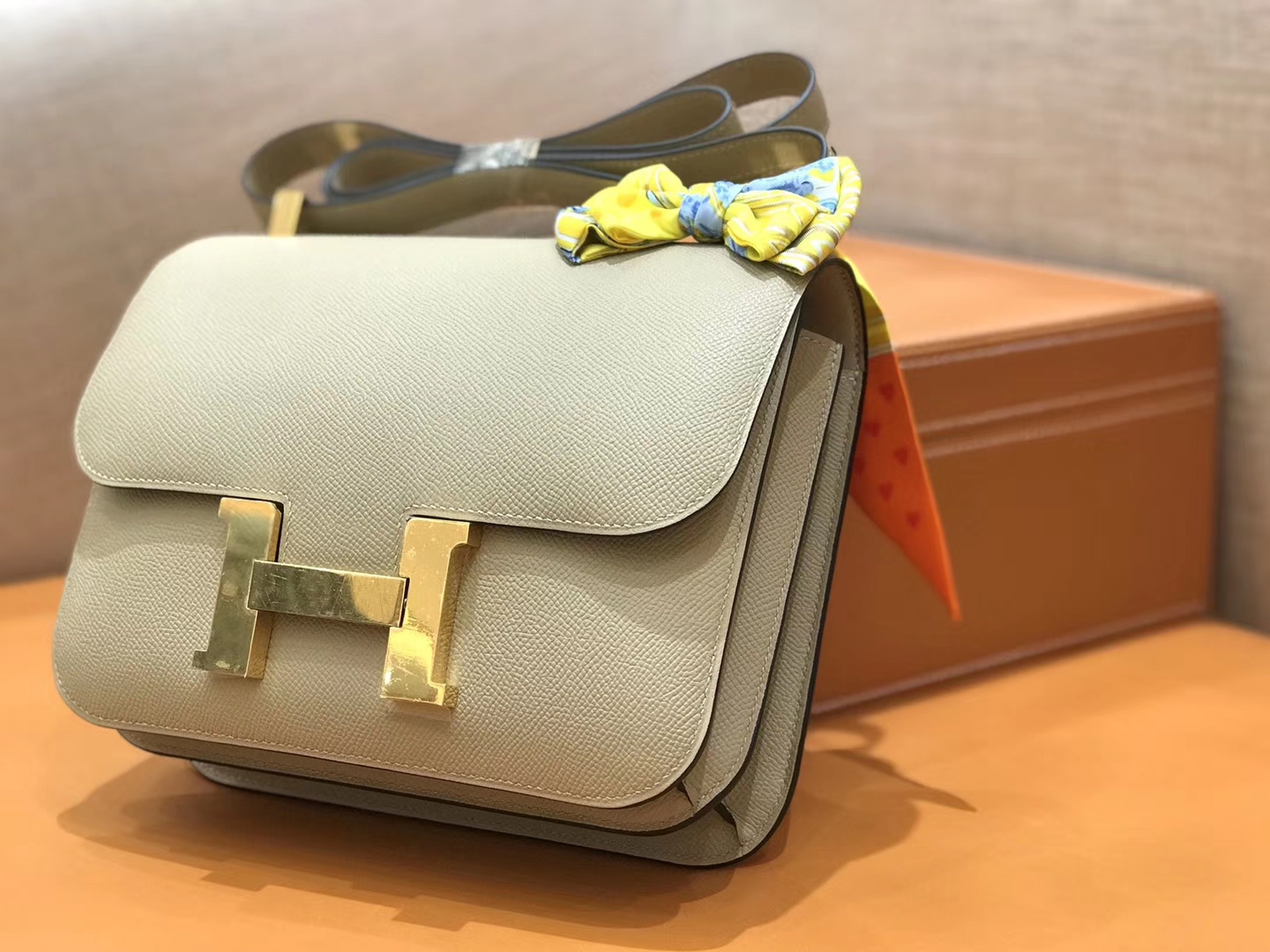 Hermès（爱马仕）康斯坦 Constance 空姐包 风衣灰 德国进口牛皮 全手工缝制 金扣 24cm