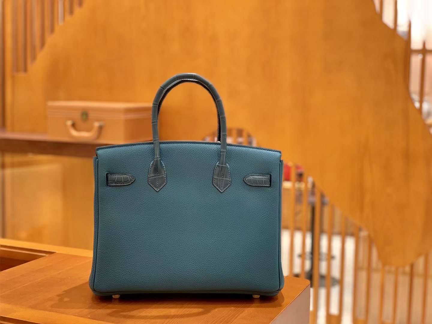 Hermès（爱马仕）Birkin 铂金包 祖母蓝 Touch 鳄鱼皮拼牛皮 金扣 30cm