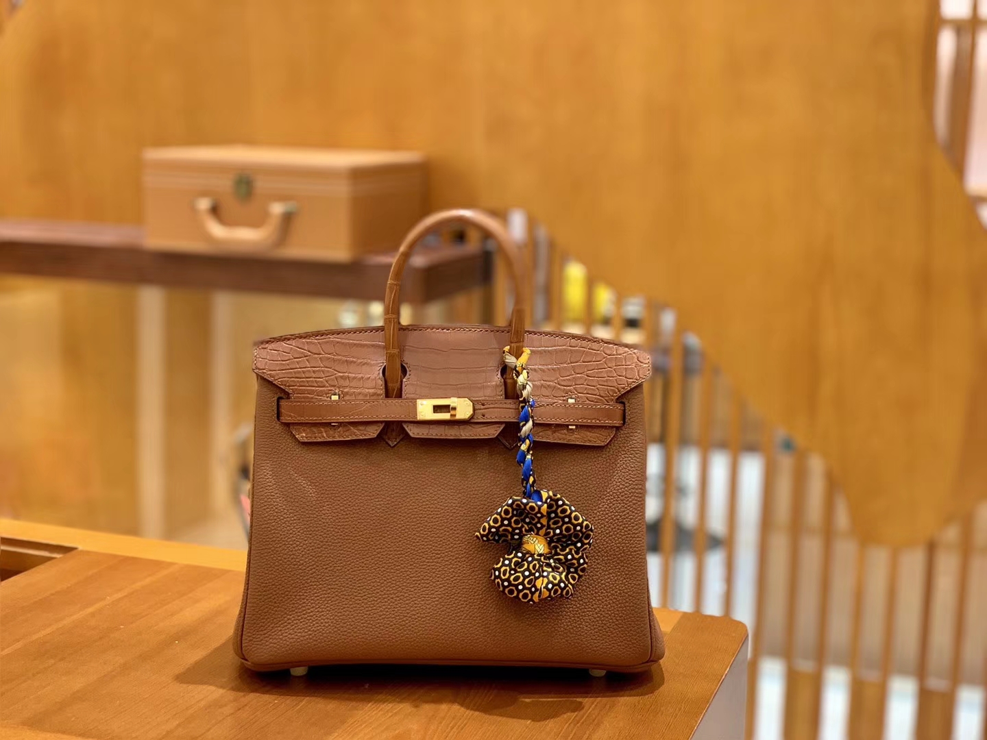 Hermès（爱马仕）Birkin 25cm 焦糖 金扣 哑光鳄鱼皮 拼小牛皮 新货