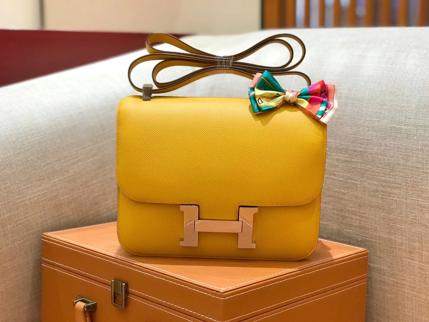 Hermès（爱马仕）康斯坦 Constance 空姐包 琥珀黄 德国进口牛皮 全手工缝制 银扣 24cm