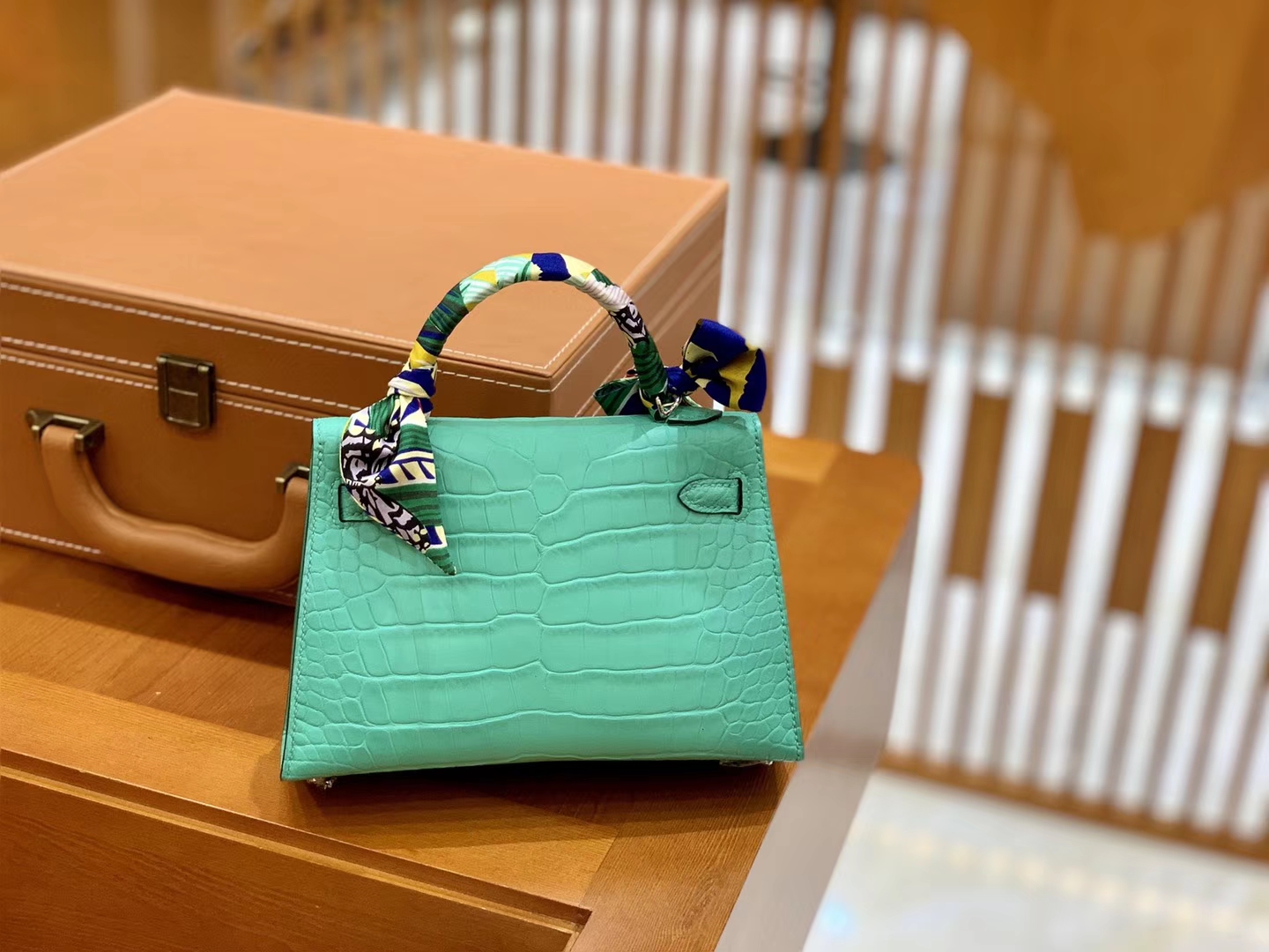 Hermès（爱马仕）Mini Kelly 19cm 薄荷绿 银扣 哑光 美洲鳄鱼皮 全手工缝制
