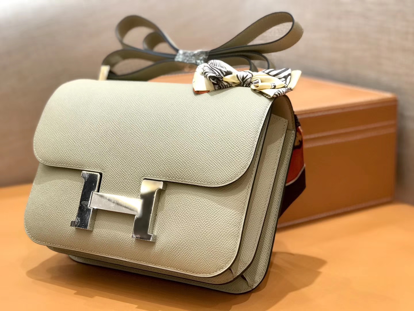 Hermès（爱马仕）康斯坦 Constance 空姐包 风衣灰 德国进口牛皮 全手工缝制 银扣 24cm