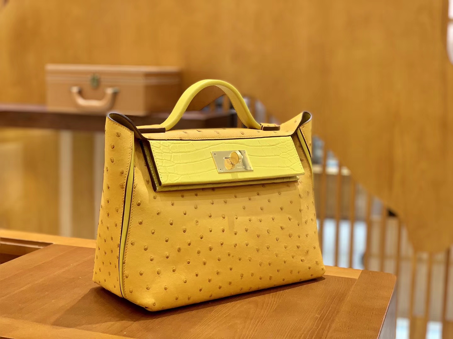 Hermès（爱马仕）Kelly-2424 琥珀黄 鸵鸟皮拼鳄鱼皮 顶级手缝 金扣 29cm