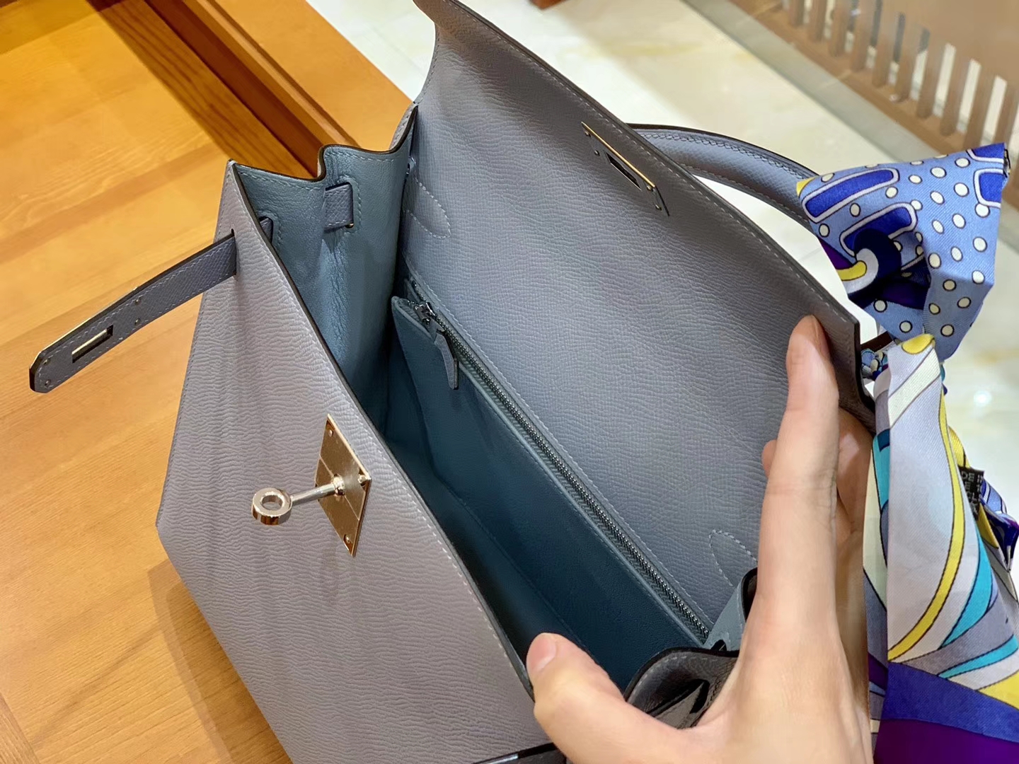 Hermès（爱马仕）Kelly 28cm 冰川蓝 金扣 Epsom掌纹牛皮 全手工缝制 臻品级别