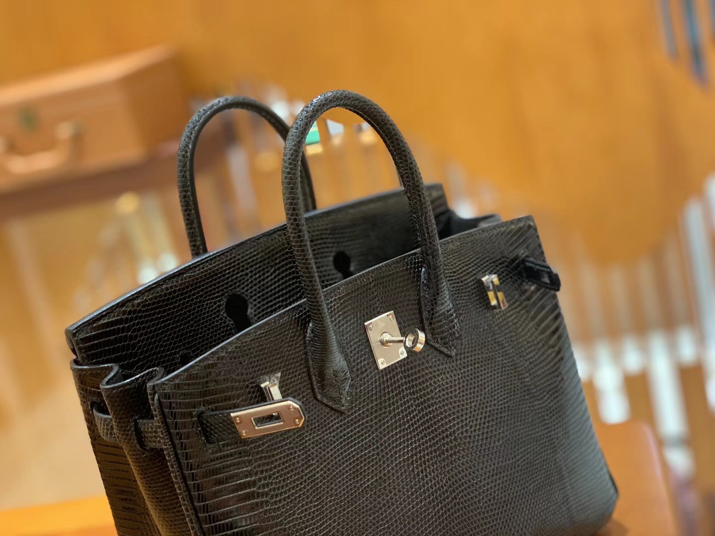 Hermès（爱马仕）Birkin 铂金包 经典黑 蜥蜴皮 银扣 25cm