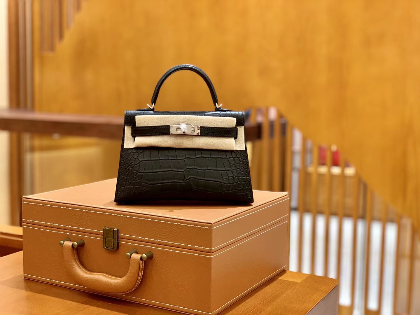 Hermès（爱马仕）迷你2代 19cm 黑银 美洲雾面鳄鱼皮 珍贵方块印