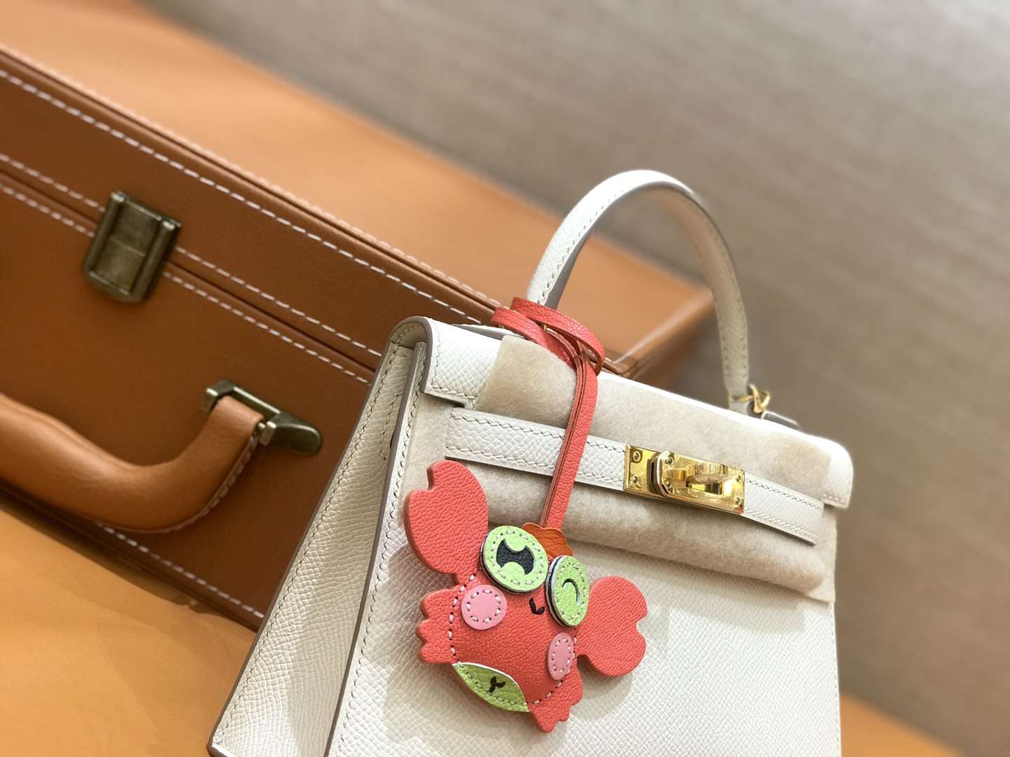 Hermès（爱马仕）mini Kelly 奶昔白 金扣 德国进口掌纹皮 全手工缝制
