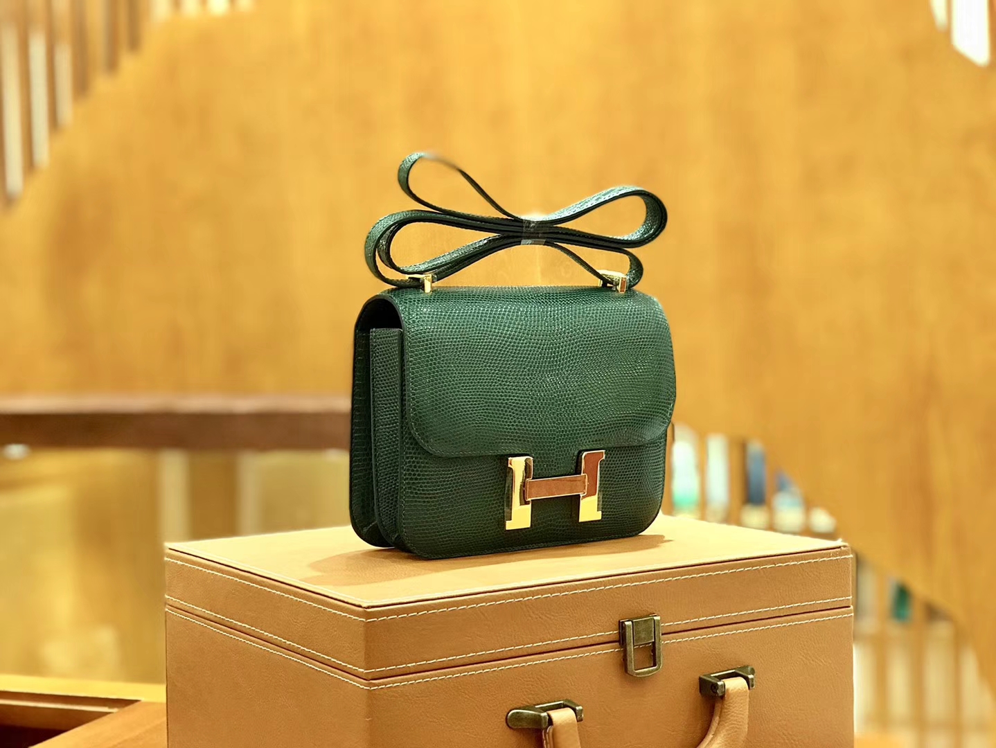 Hermès（爱马仕）Constance 空姐包 蜥蜴皮 孔雀绿 18cm