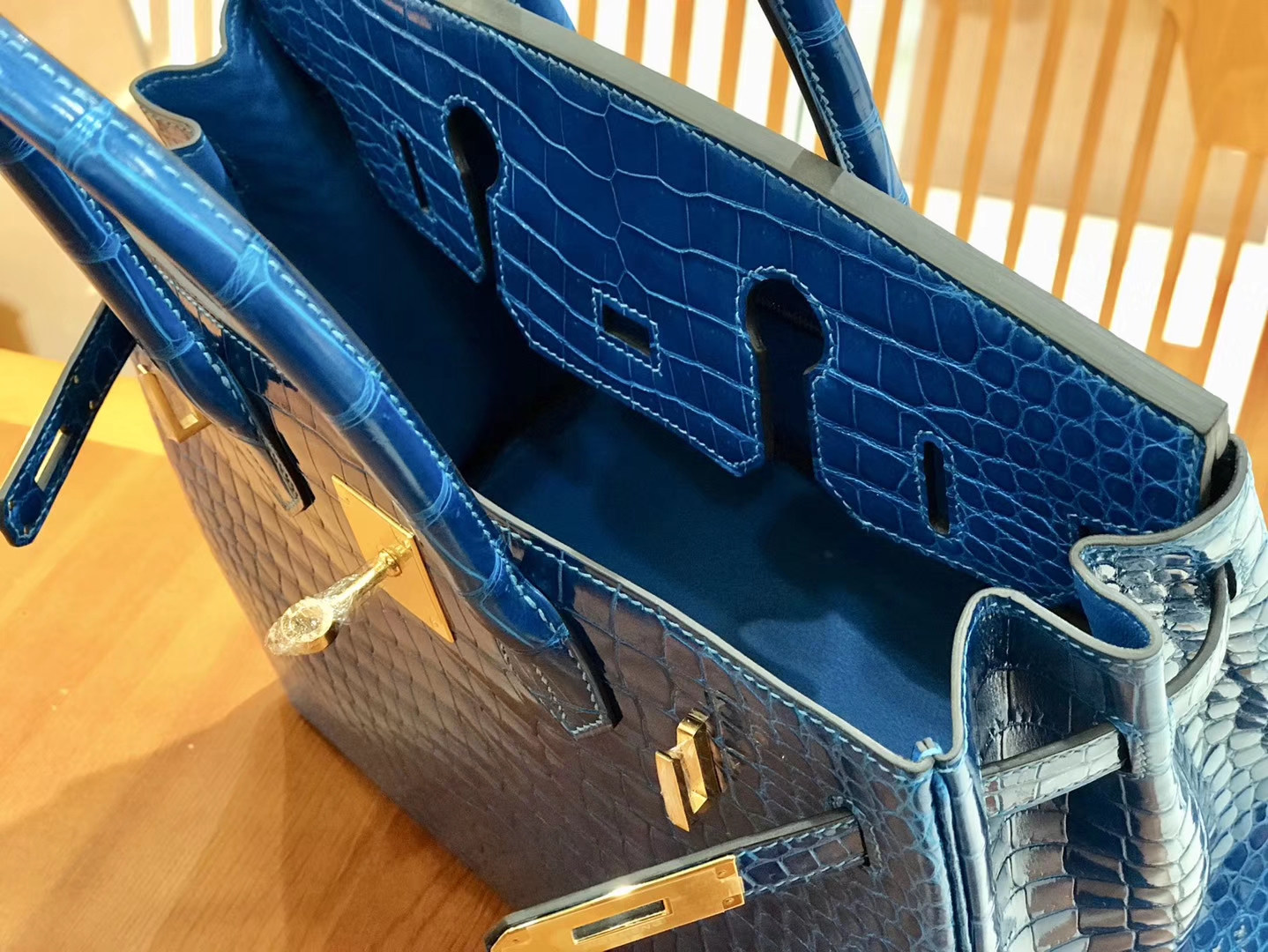Hermès（爱马仕）Birkin 铂金包 倒V 伊滋密尔蓝 湾鳄 25cm