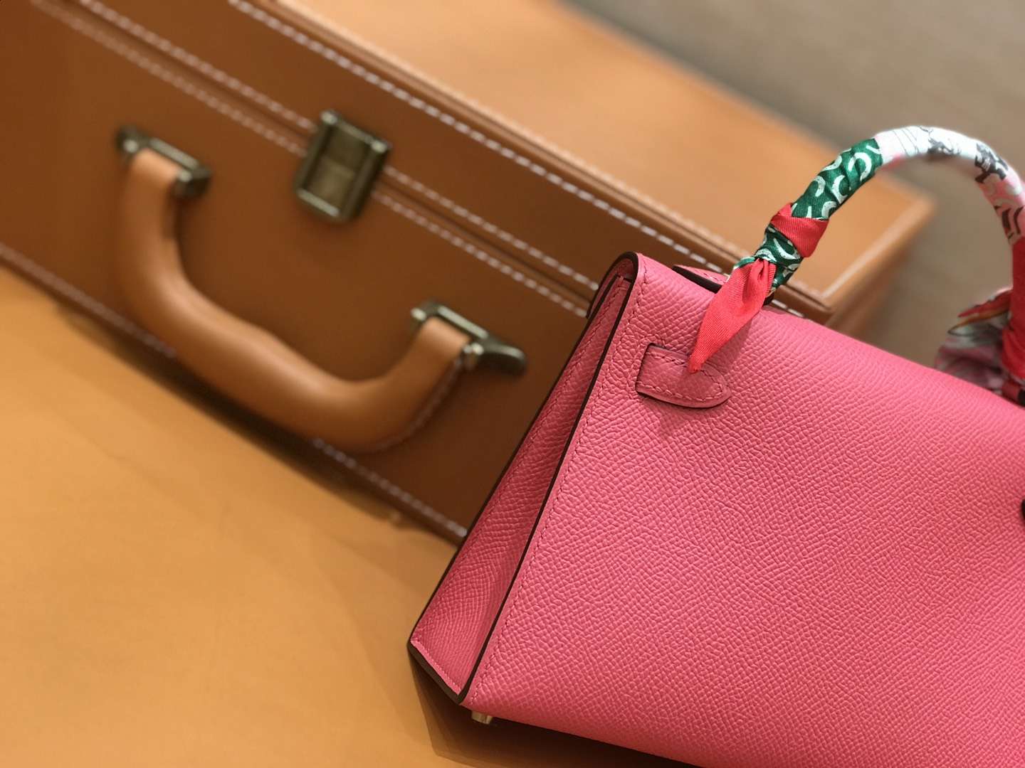 Hermès（爱马仕）mini Kelly 唇膏粉 金扣 德国进口掌纹皮 全手工缝制