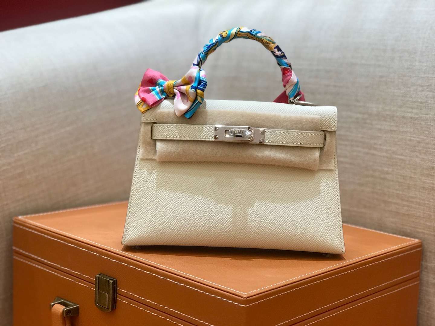 Hermès（爱马仕）mini Kelly 奶昔白 银扣 德国进口掌纹皮 全手工缝制