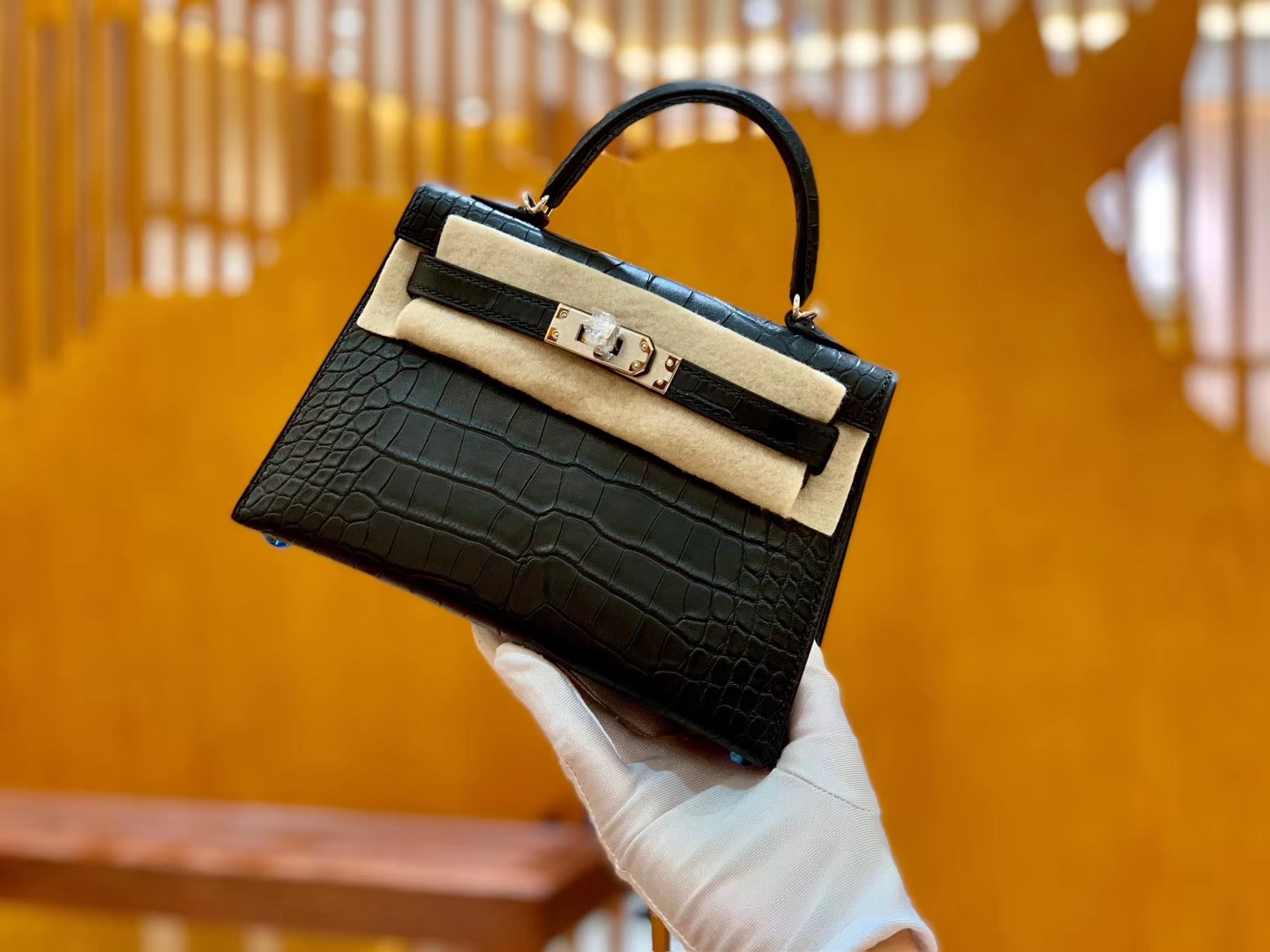 Hermès（爱马仕）迷你2代 19cm 黑银 美洲雾面鳄鱼皮 珍贵方块印