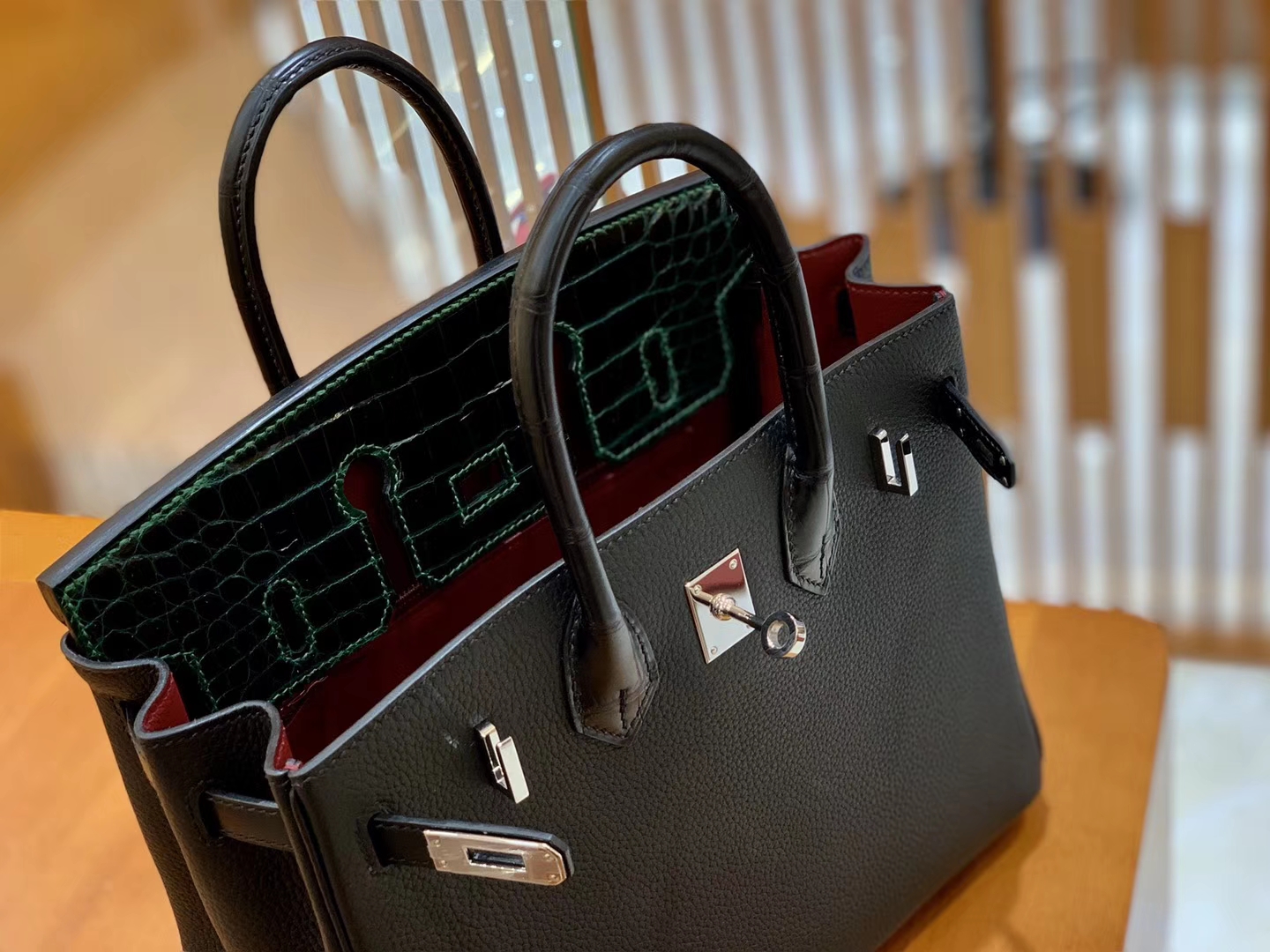 Hermès（爱马仕）Birkin 铂金包 祖母绿拼黑色 Touch 牛皮拼鳄鱼皮 金扣 30cm