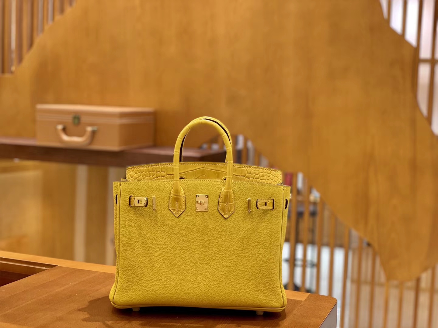 Hermès（爱马仕）Birkin 铂金包 琥珀黄 Touch 牛皮拼鳄鱼皮 金扣 25cm
