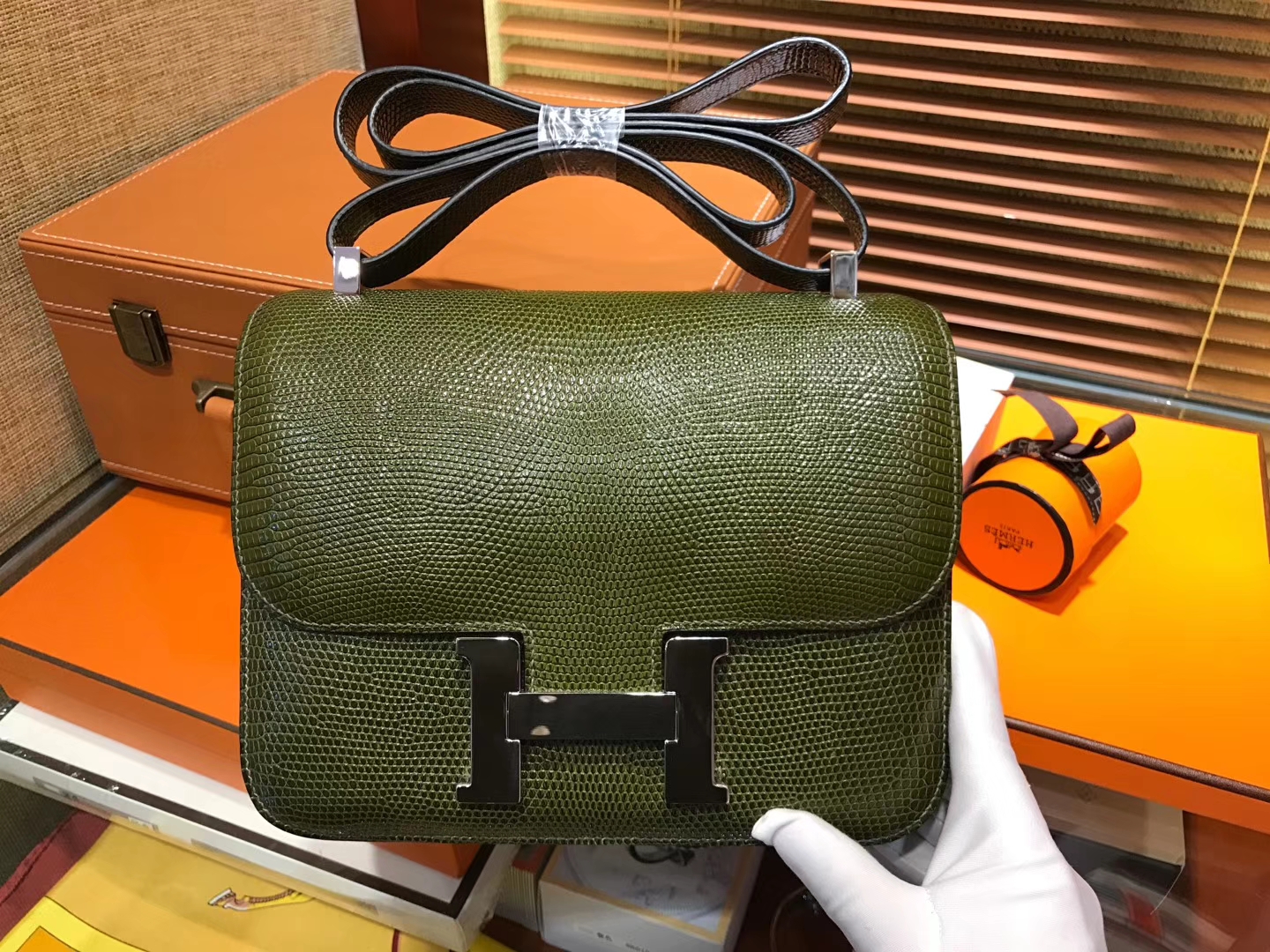 Hermès（爱马仕）Constance 空姐包 蜥蜴皮 橄榄绿 银扣 24cm