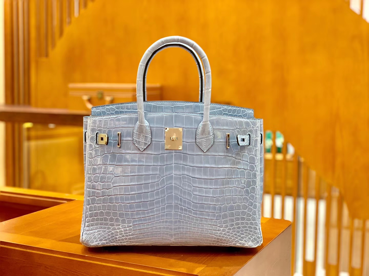 Hermès（爱马仕）Birkin 30cm 浅水蓝 金扣 一级皮 尼罗鳄鱼皮 臻品级别