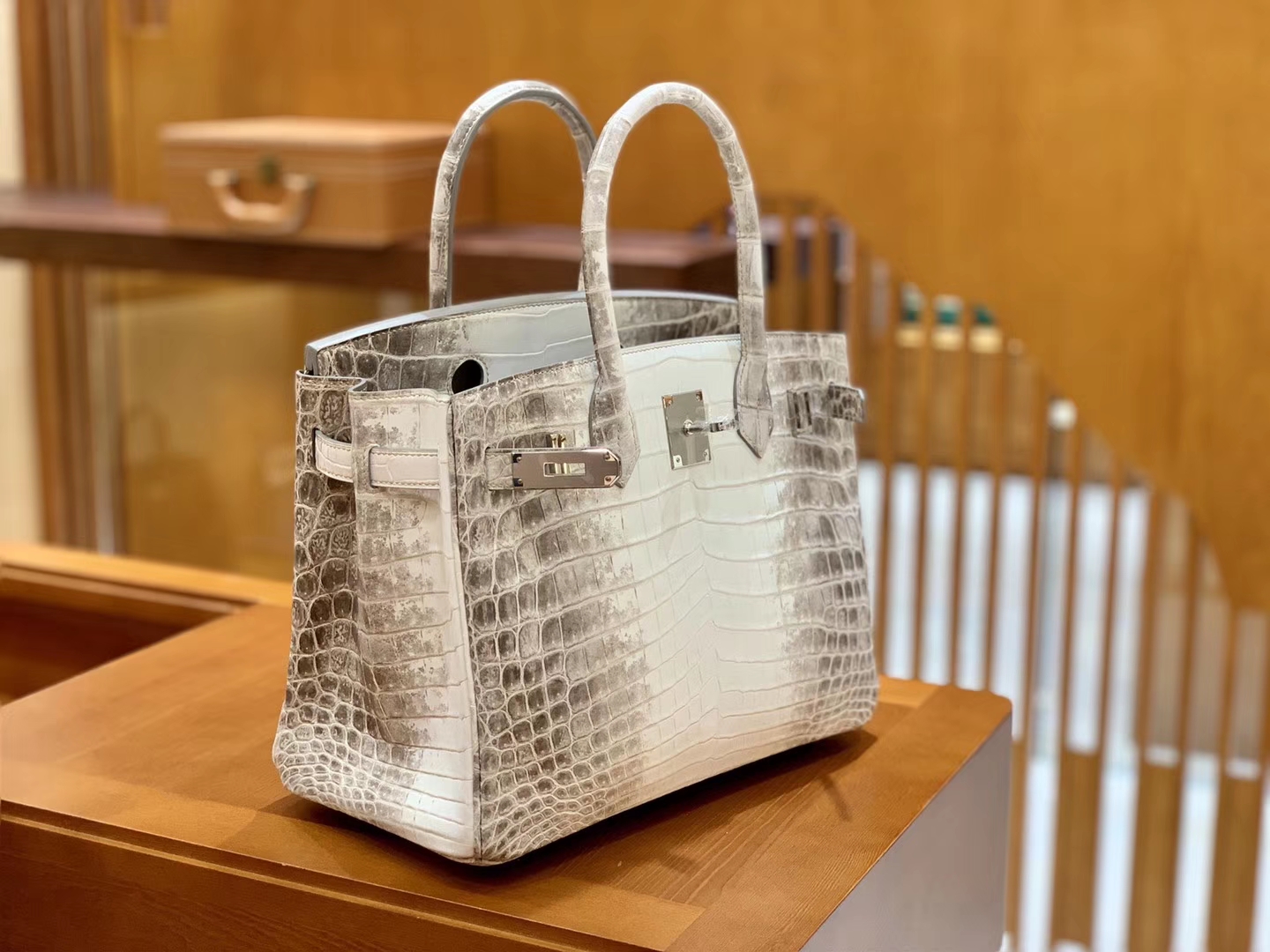 Hermès（爱马仕）Birkin 铂金包 喜马拉雅 浅色  特级品质 一级皮 尼罗鳄鱼皮 银扣 25cm