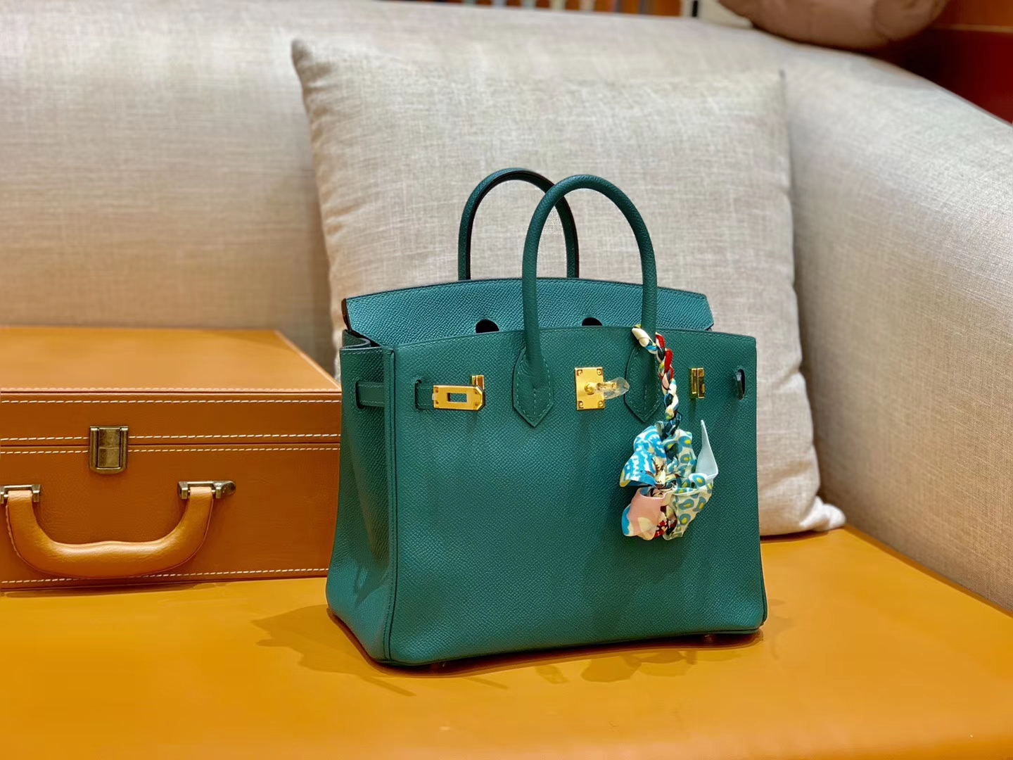 Hermès（爱马仕）Birkin 铂金包 森林绿 掌纹牛皮 金扣 30cm 高订版本