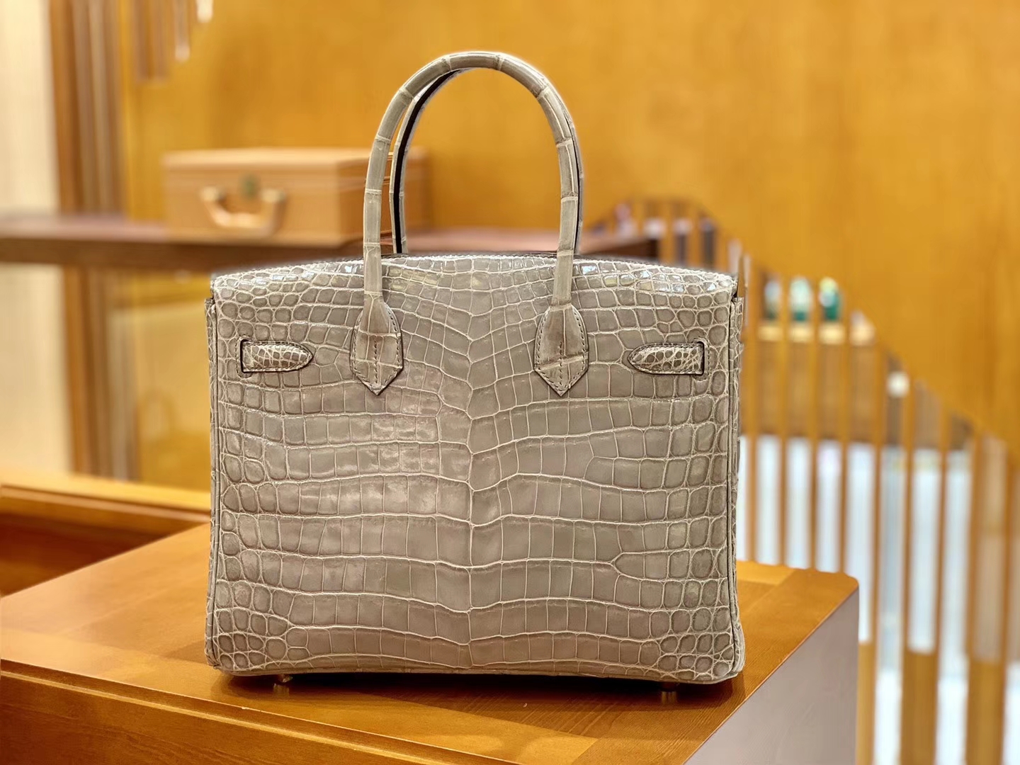 Hermès（爱马仕）Birkin 30cm 斑鸠灰 金扣 一级皮 尼罗鳄鱼皮 臻品级别