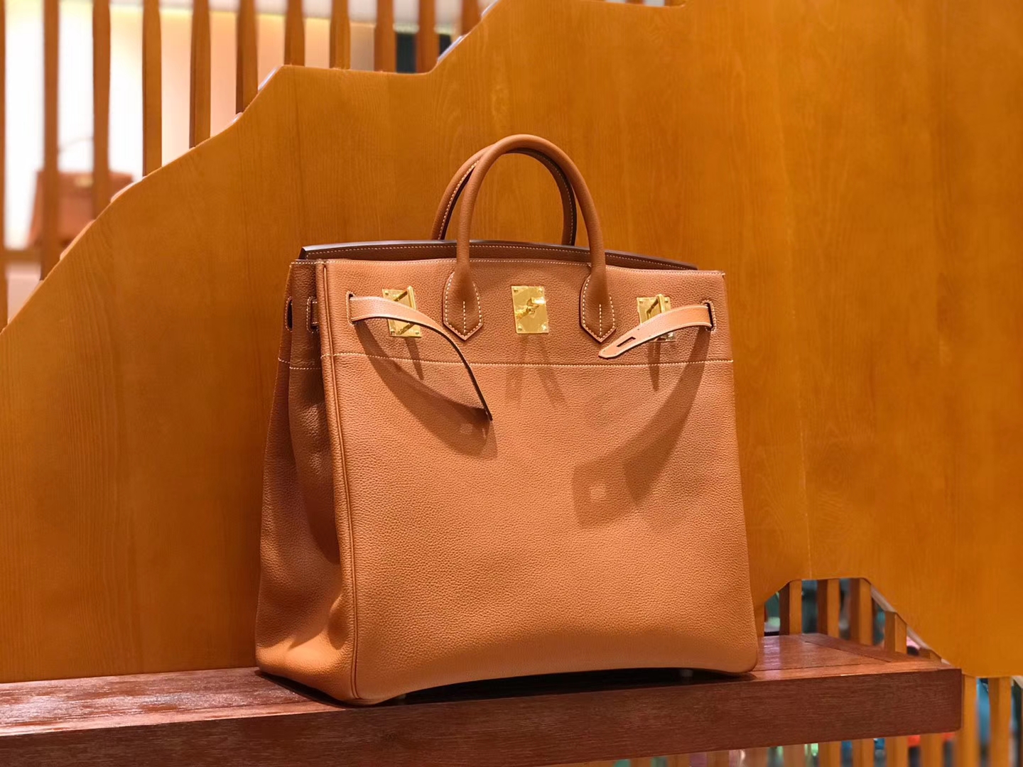 Hermès（爱马仕）Birkin 铂金包 金棕色 小牛皮 金扣 40cm 男士首选
