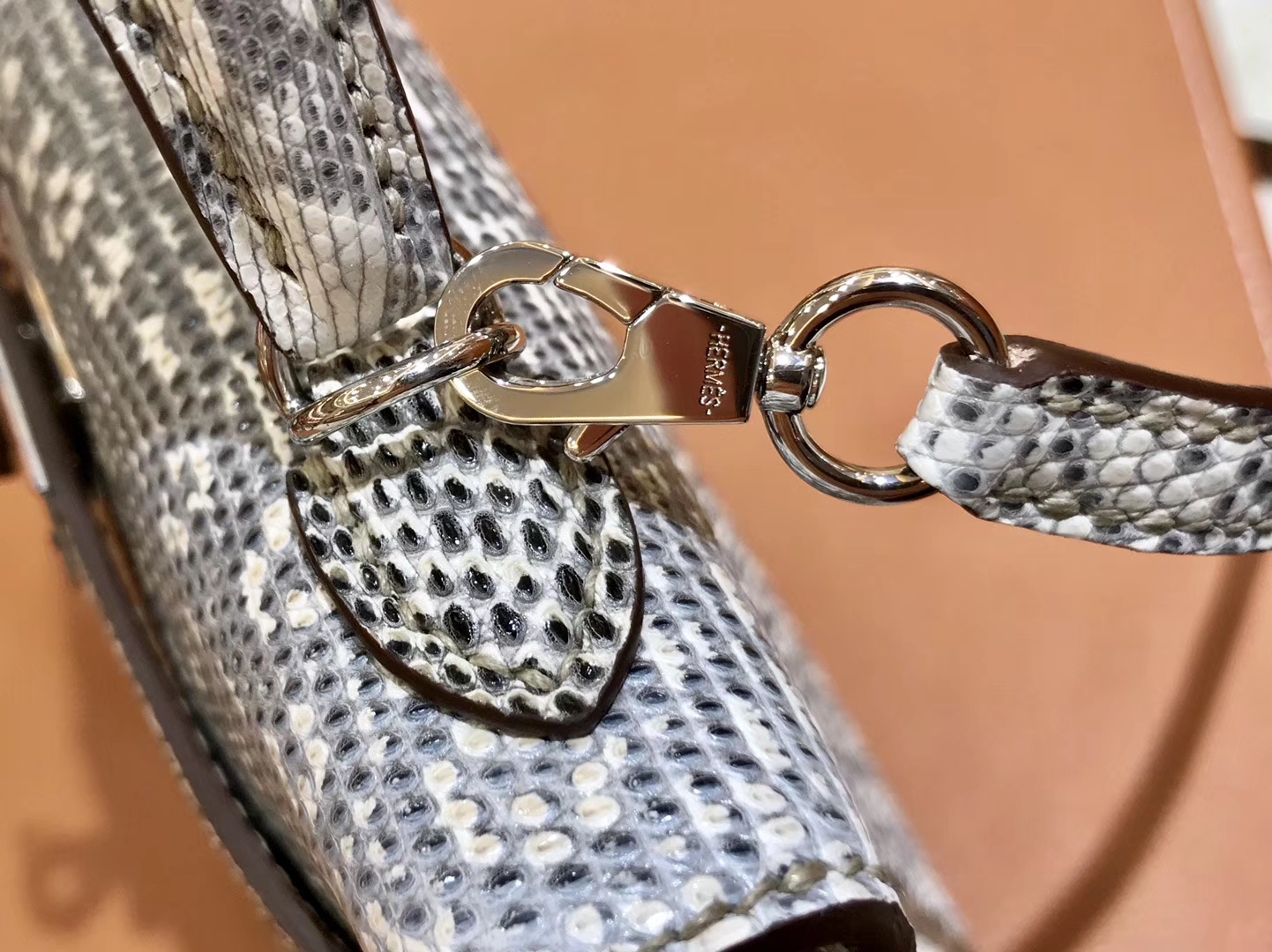 Hermès（爱马仕）Mini Kelly 19cm 蜥蜴皮 原色 顶级版本 高订现货