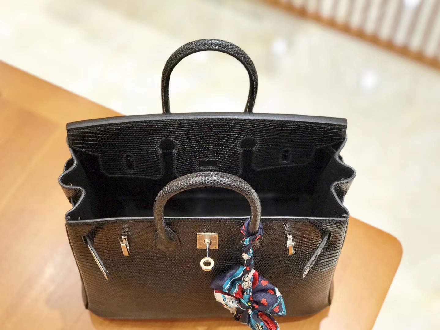 Hermès（爱马仕）Birkin 25cm 蜥蜴皮 经典黑 全手工缝制 现货