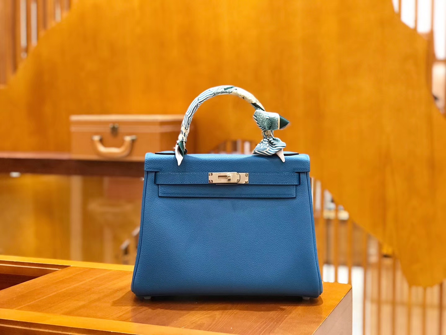 Hermès（爱马仕）Kelly 28cm togo 牛皮 坦桑尼亚蓝 银扣 全手工缝制 现货