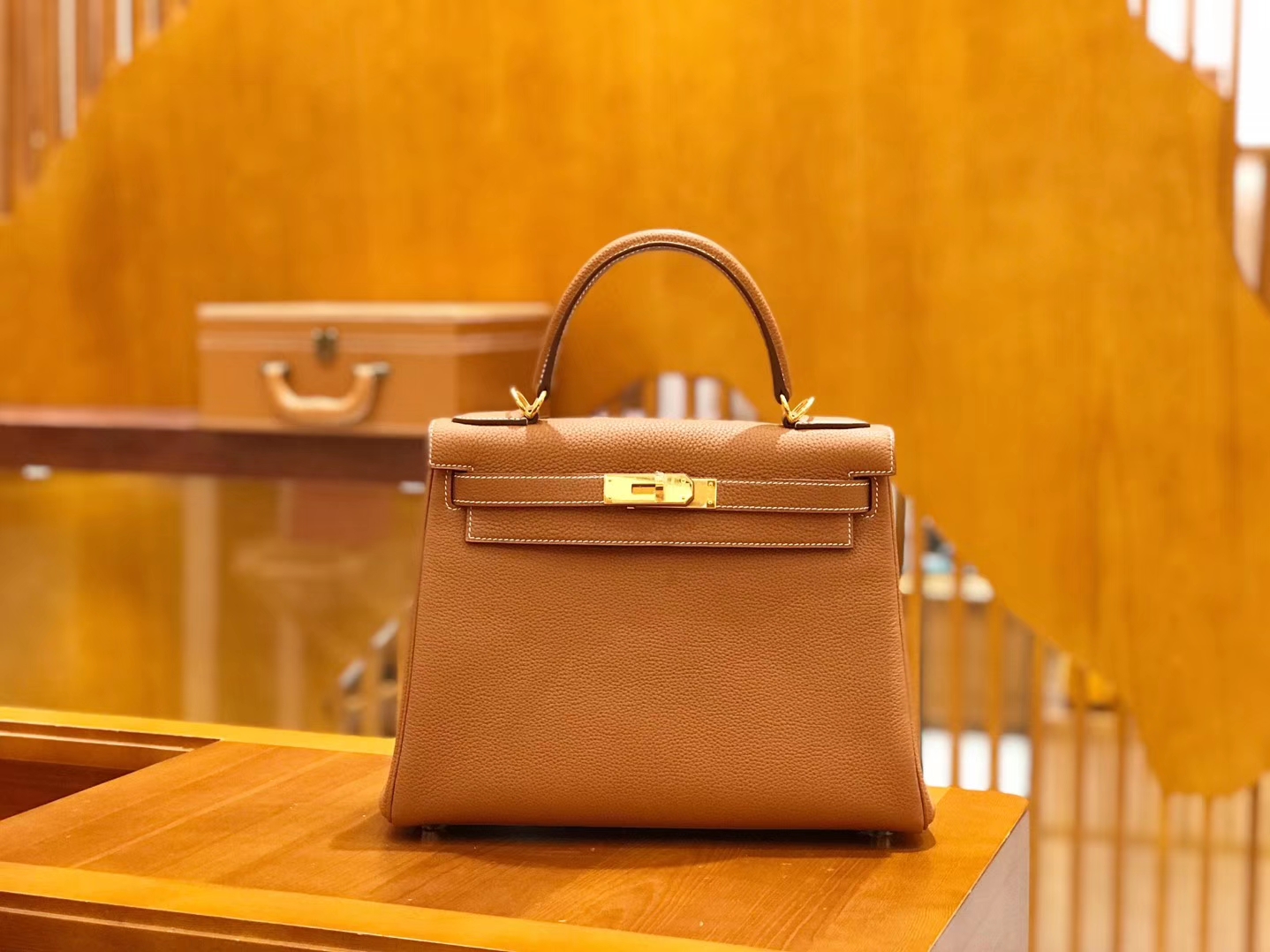 Hermès（爱马仕）Kelly 28cm togo 牛皮 金棕色 金扣 全手工缝制 现货
