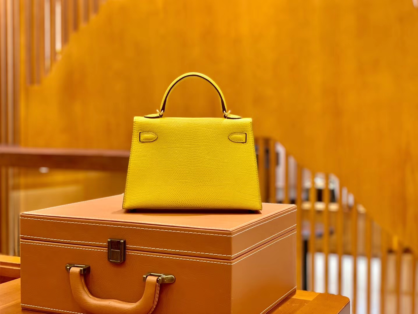Hermès（爱马仕）迷你2代 19cm 那不勒斯黄 金扣 蜥蜴皮 全手工缝制