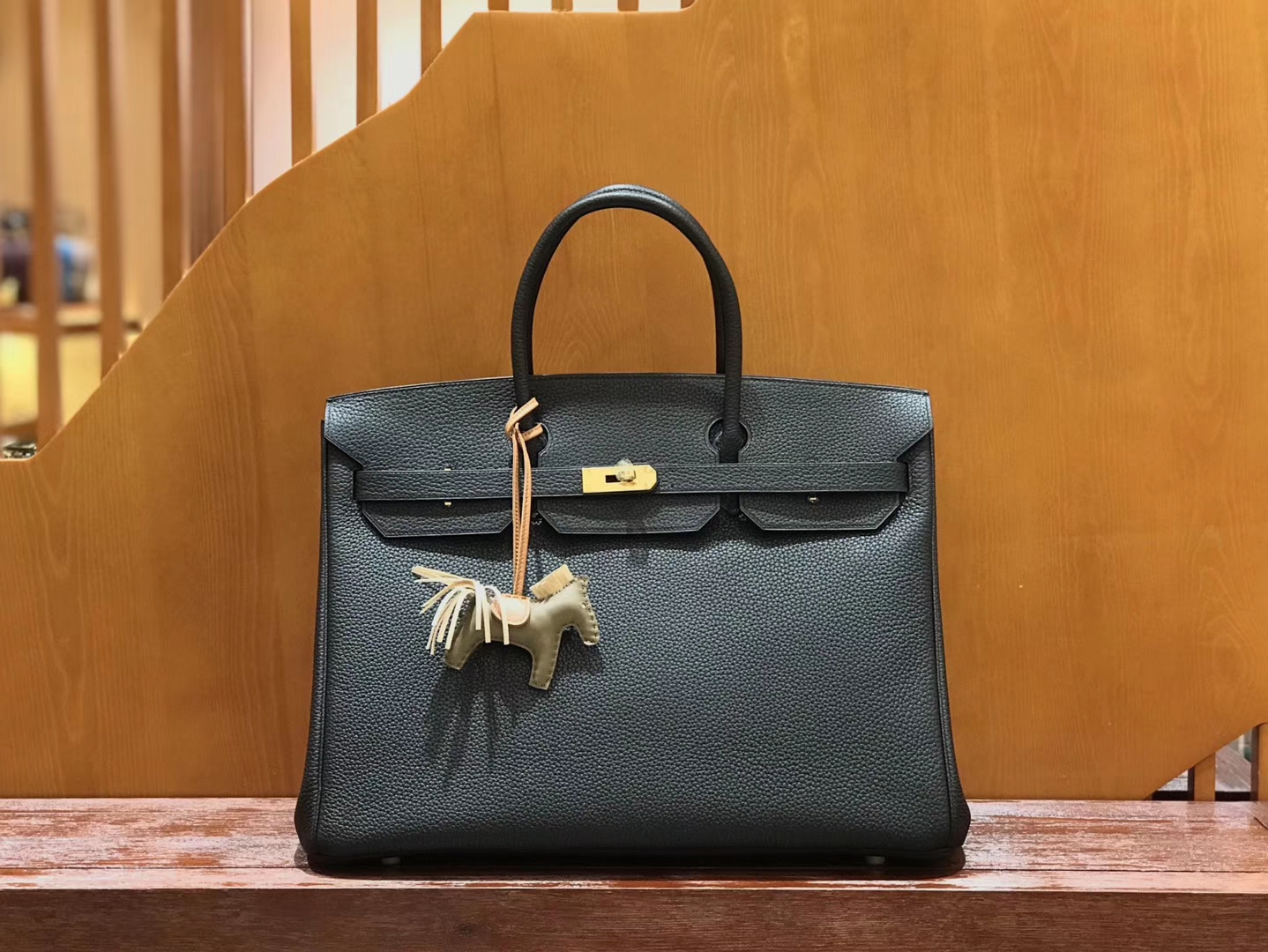 Hermès（爱马仕）Birkin 铂金包 经典黑 小牛皮 银扣 40cm 男士首选