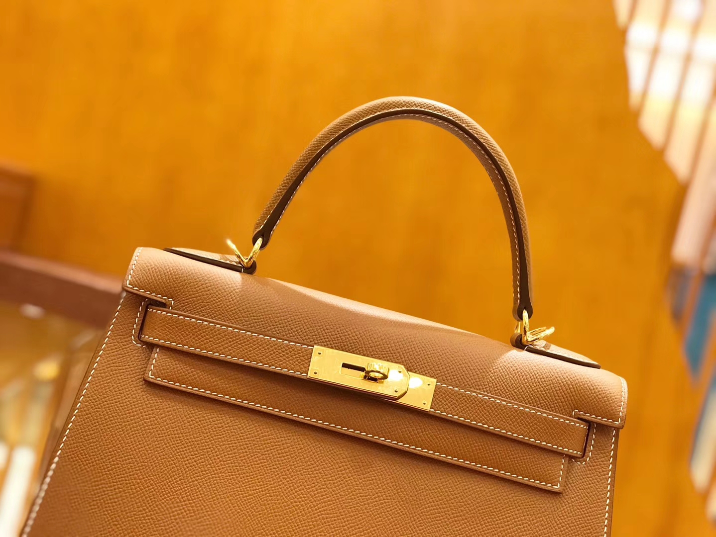 Hermès（爱马仕）Kelly 28cm 金棕色 金扣 掌纹牛皮 全手工缝制 现货