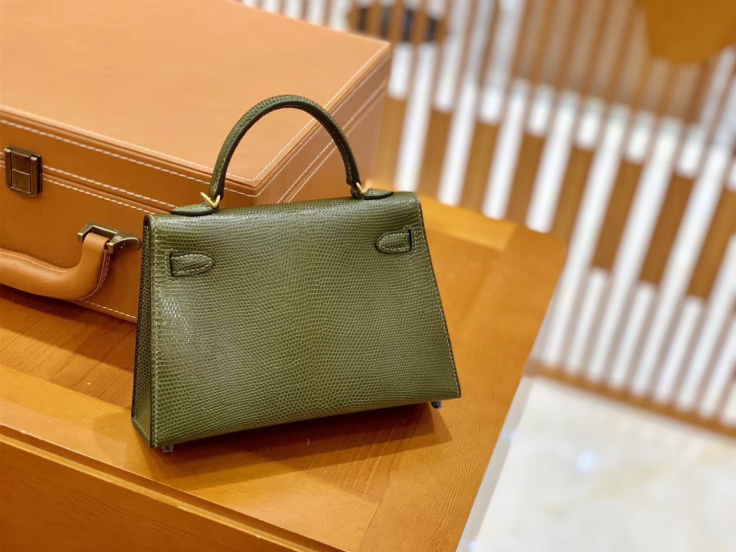 Hermès（爱马仕）迷你2代 19cm 橄榄绿 金扣 蜥蜴皮 全手工缝制