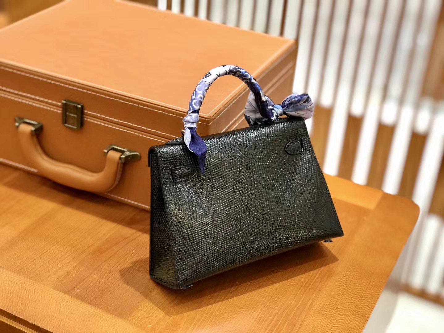Hermès（爱马仕）新增现货 2代 19cm 蜥蜴皮 经典黑 银扣 全手工缝制