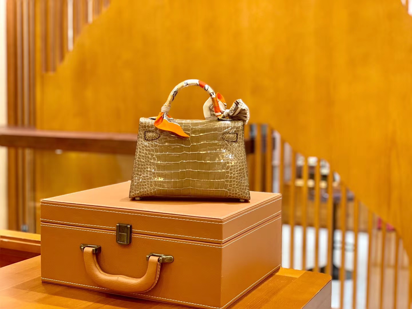Hermès（爱马仕）迷你 2代 19cm 美洲鳄鱼 沙色 进口 全手工缝制 新增现货