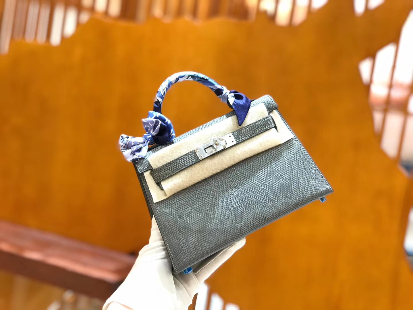 Hermès（爱马仕）mini 2代 19cm 蜥蜴皮 铁灰 银扣 新增现货