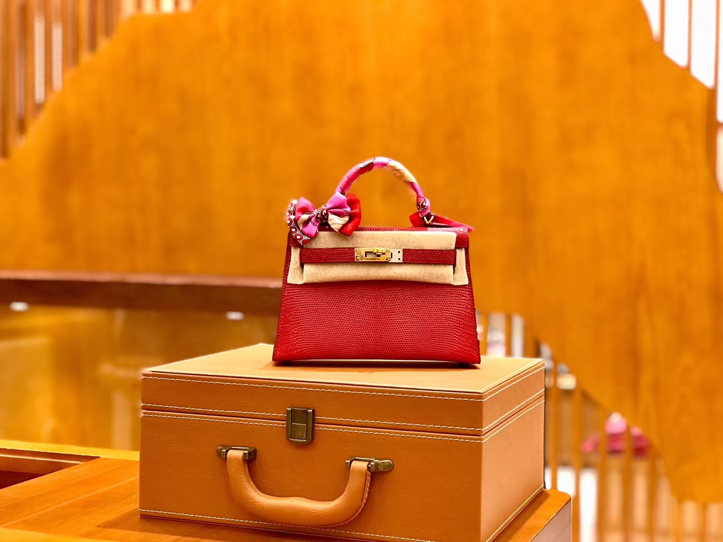 Hermès（爱马仕）新增现货 2代 19cm 蜥蜴皮 番茄红 金扣 全手工缝制