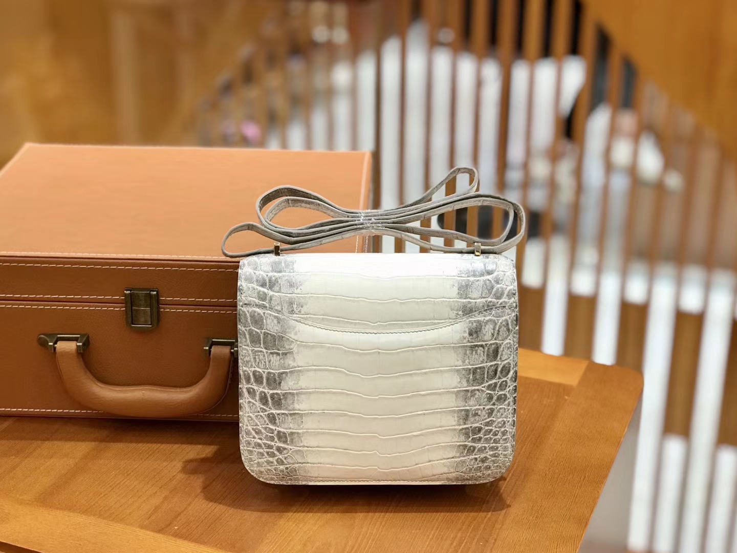 Hermès（爱马仕）Constance 空姐包 喜玛拉雅 银扣 18cm 顶级品质