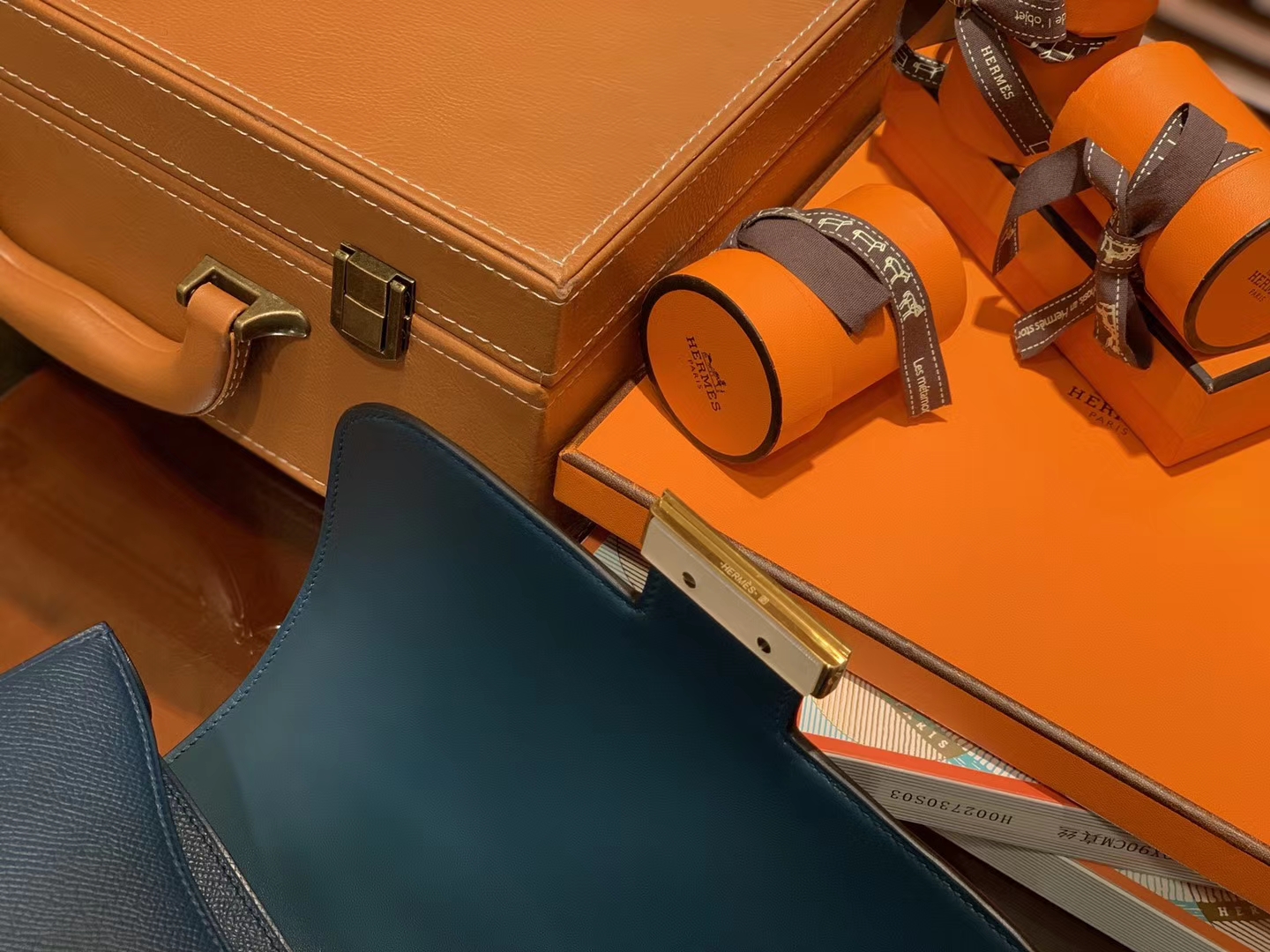 Hermès（爱马仕）Constance 24cm 靛蓝色 金扣 掌纹牛皮 全手工缝制 现货