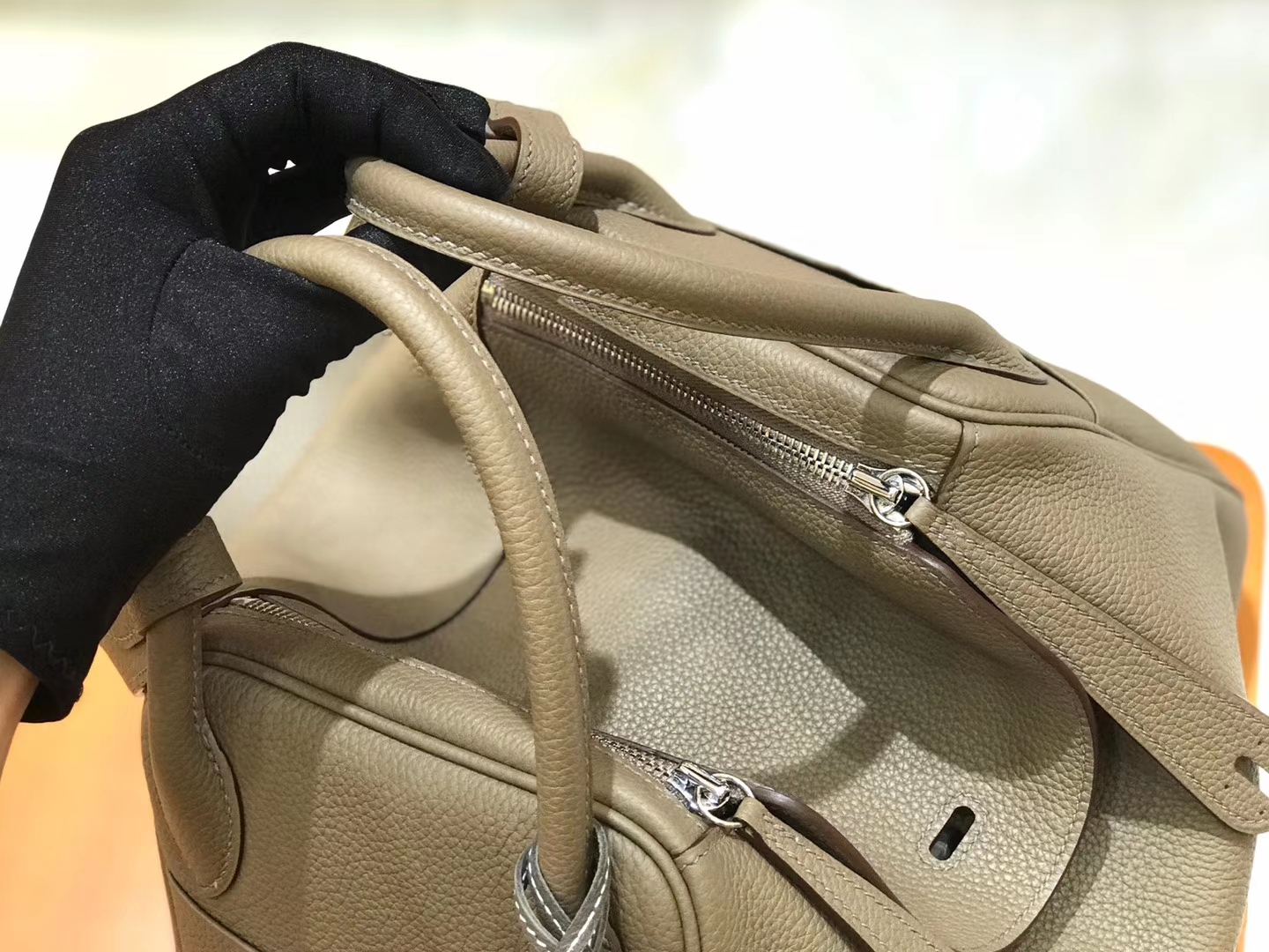 Hermès（爱马仕）Lindy 30cm  togo小牛皮 风衣灰