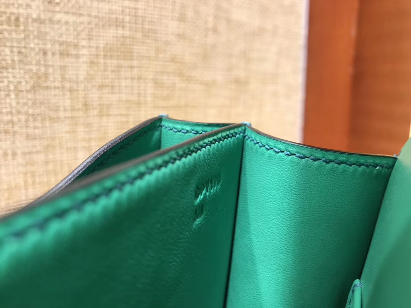 Hermès（爱马仕）Constance 18cm 孔雀蓝 珐琅银扣 掌纹牛皮 全手工缝制 现货