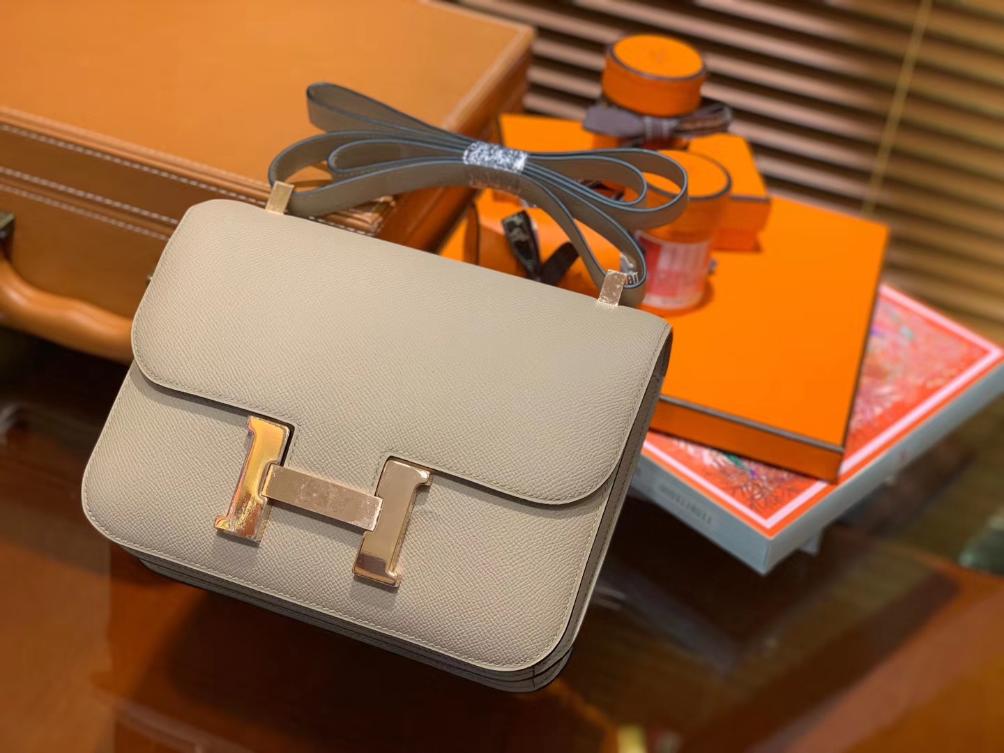 Hermès（爱马仕）Constance 24cm 斑鸠灰 金扣 掌纹牛皮 全手工缝制 现货